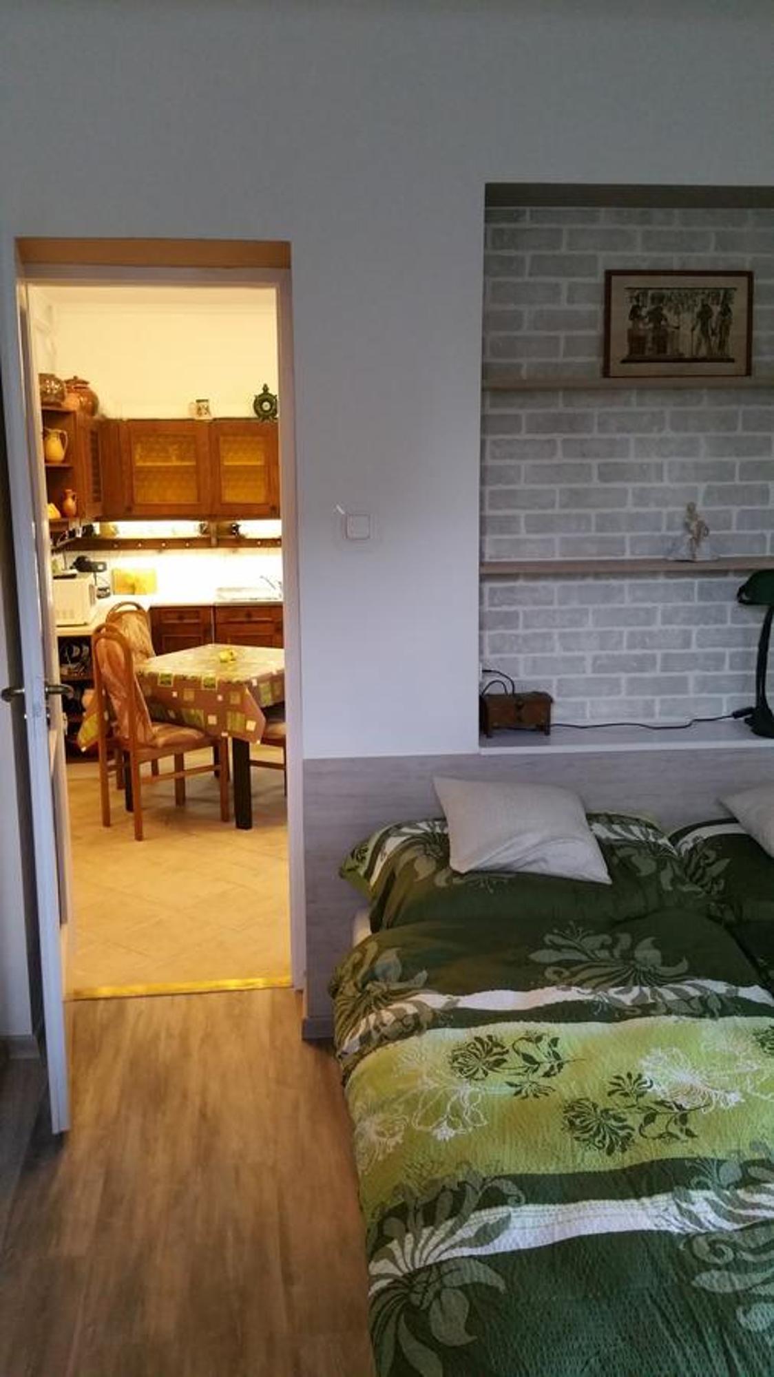 Apartment Patricia With Garden Будапеща Стая снимка